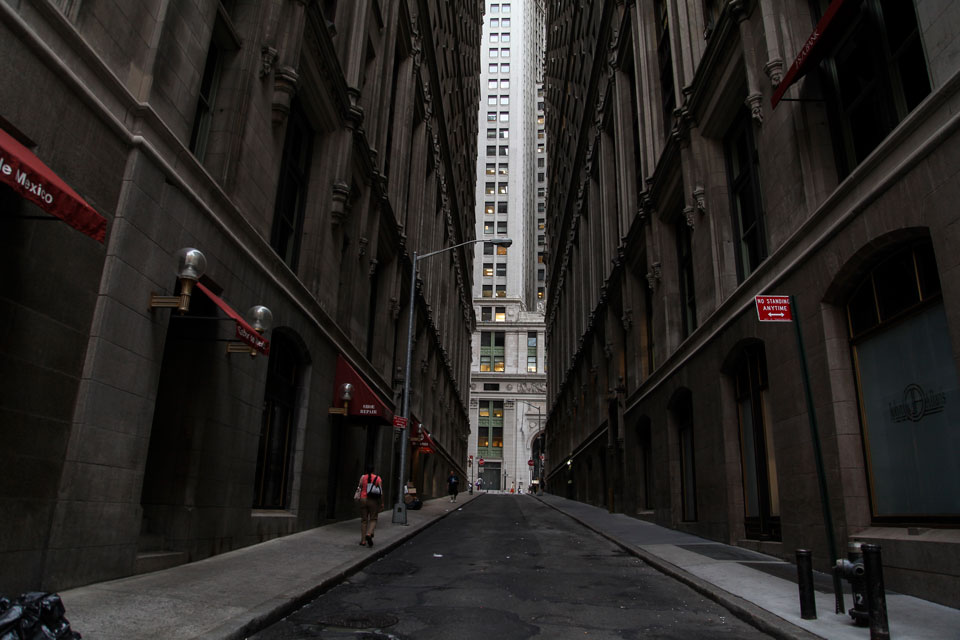Lower-Manhattan; alley; callejon